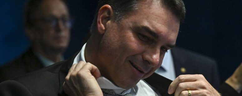 Além das denúncias do Caso Vorcaro, a queda entre eleitores independentes é o maior problema para Flávio Bolsonaro