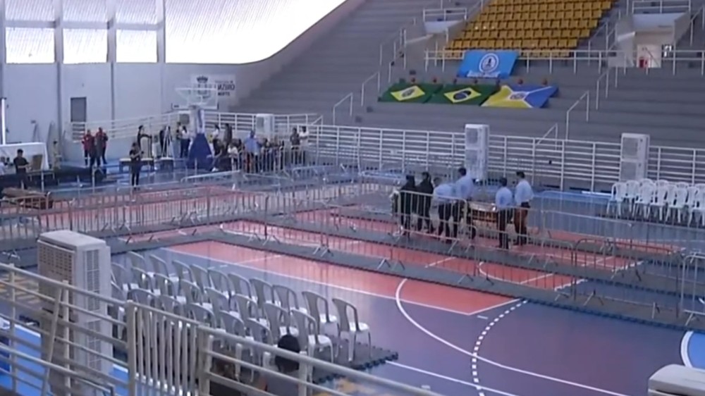 Velório de atletas de basquete mortos em acidente comove Juazeiro do Norte. Investigação apura as causas da tragédia