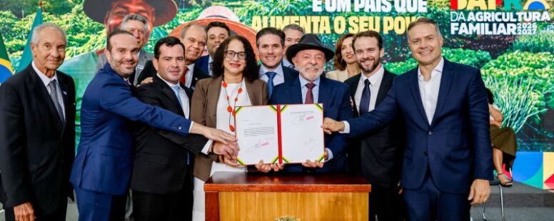 Governo Federal anuncia Plano Safra recorde e Lula destaca alimento como soberania nacional