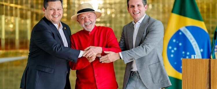 Articulação política entre Lula, Alcolumbre e Motta garante esforço concentrado no Congresso para votação de fim da taxa das blusinhas, da escala de trabalho 6×1 e PEC da Segurança
