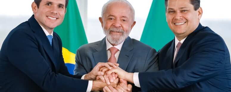 Após alinhamento com Hugo Motta, Lula se reúne hoje com Davi Alcolumbre para definir prioridades na pauta do Senado