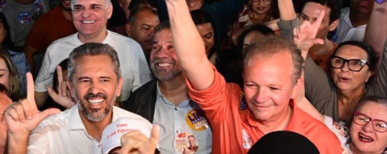 Elmano de Freitas realiza carreata em Tabuleiro do Norte e Palhano nesta quarta-feira. Governador prestigiou inauguração do comitê de André Figueiredo