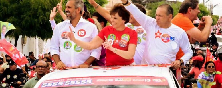 Elmano de Freitas faz campanha nos Inhamuns e destaca investimentos realizados na região