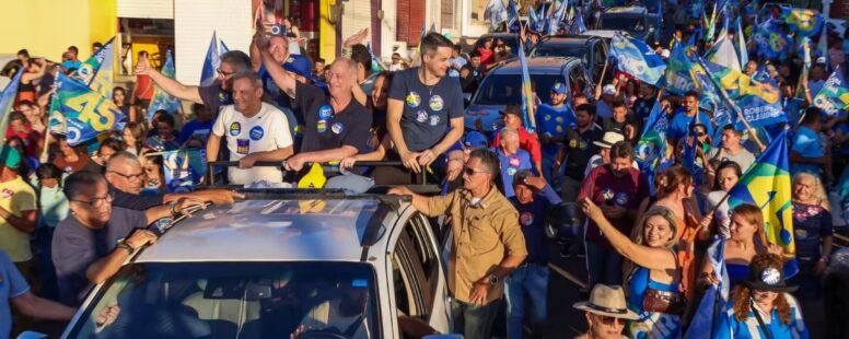 Ciro Gomes visita quatro regiões do Estado e se mostra confiante na última semana da campanha