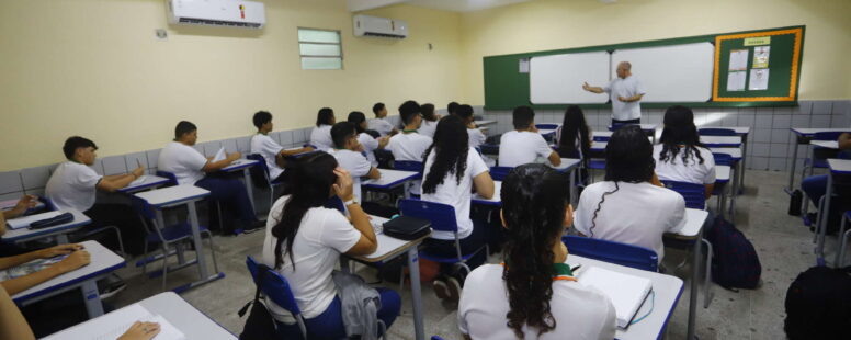 Secretaria de Educação do Ceará abre inscrições para três mil novas vagas de professor a partir desta quarta-feira